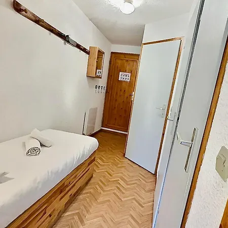 4 Pers A Tignes, Pied Des Pistes, Proche Commerces, Balcon Au Sud, Bien Equipe - Fr-1-411-486 * Tignes